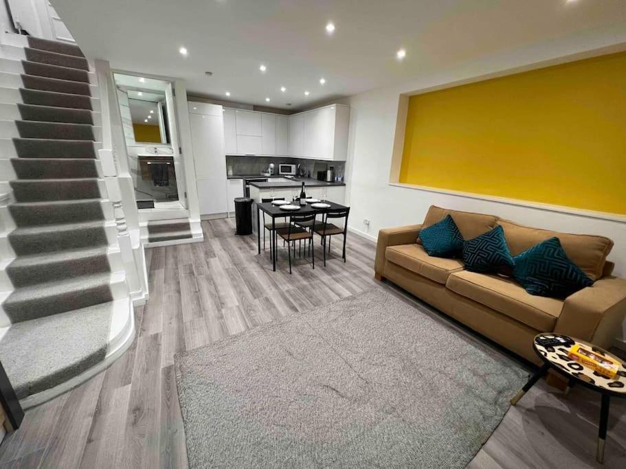 Stunning 3Br Maisonette In Brixton 런던 외부 사진